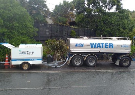 water tanker restoring water to Muriwai customers